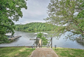 Private Dock Waterfront Gem on Lake of the Ozarks
